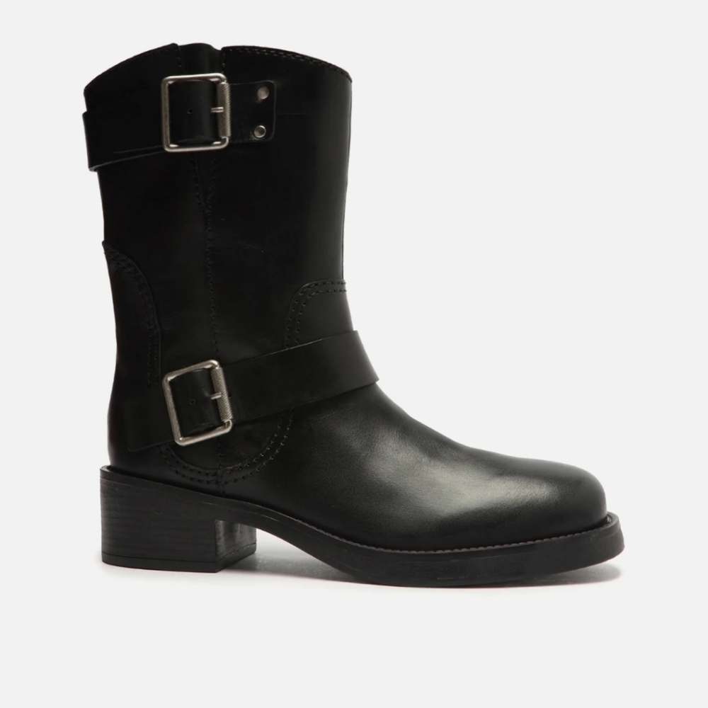 NEW Arezzo Lucy Low Block Black Leather Boot, Sz 8 - Picture 1 of 12